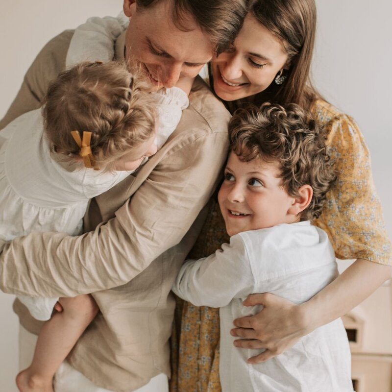Familienkompass - ein energetischer Elternführerschein Warum dieser Workshop?
Kinder zeigen als feinfühlige Antennen oft zuerst, wenn das energetische&hellip;